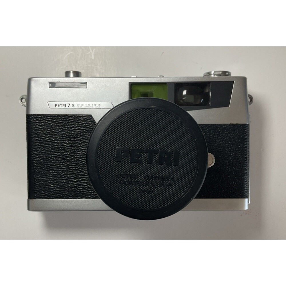 Vintage PETRI 7s Green Eye System 35mm Camera With Case